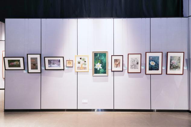 我校举行“清风伴行，，，廉韵沁心”清廉文化作品联展