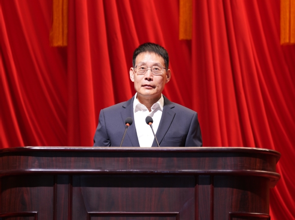 我校召开第八届教职工代表大会第四次聚会