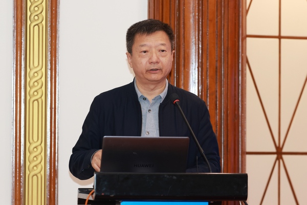 首届力学交织人才作育钻研会顺遂召开