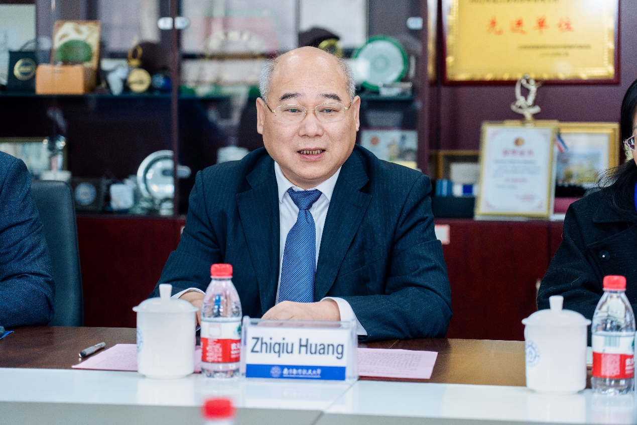 我校与意大利博洛尼亚美术学院举行相助体贴备忘录签约仪式