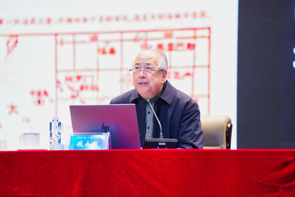 我校举行中国航天基金会科普报告团暨大手拉小手科普报告汇南京巡讲首站活动
