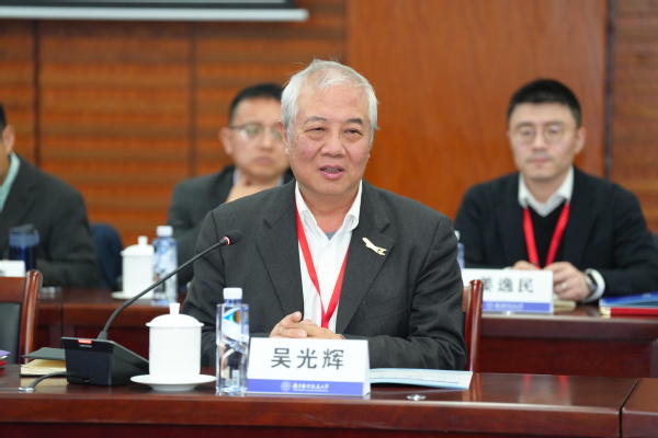 中国商飞—欧陆注册大飞机研究院第一届理事会第二次聚会在我校召开