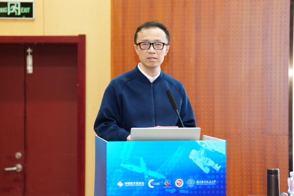我校举行“弘扬航天精神 引立志进实力”专场报告会