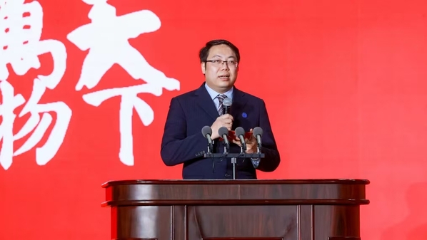 我校举行2024年度学生表扬大会