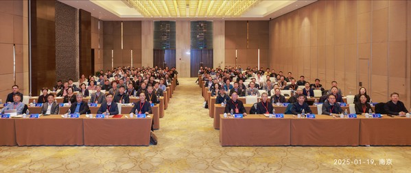 我校承办《电子与信息学报》领军论坛暨第九届编委会第三次事情聚会