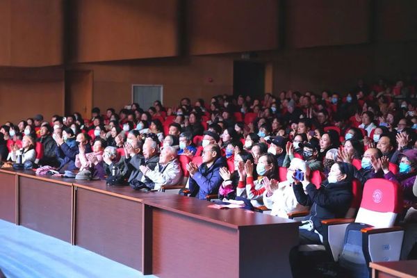 我校举行2025新年音乐会