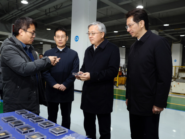 南京市委书记周红波调研欧陆注册国际立异港